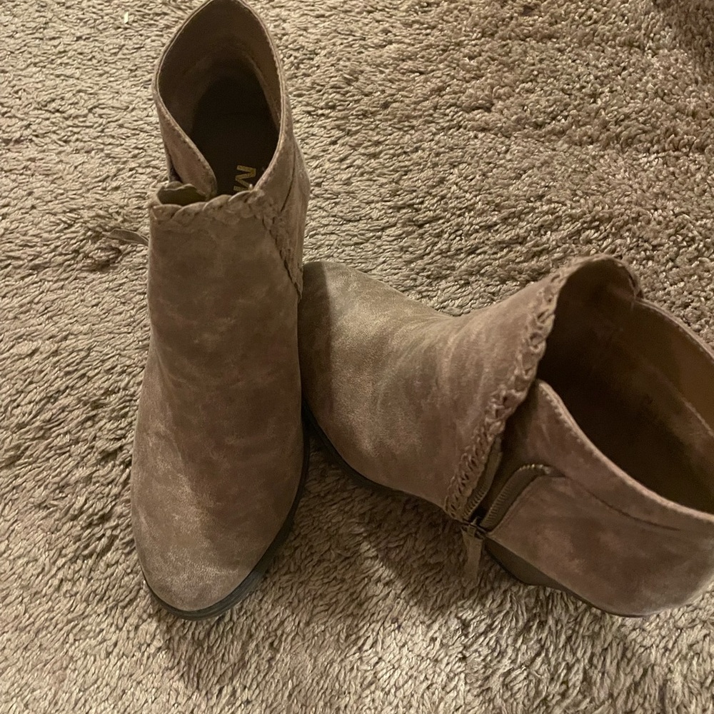 Brown ankle boots